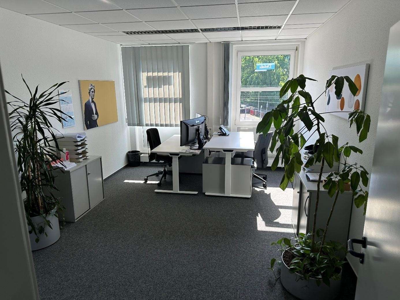  Büro